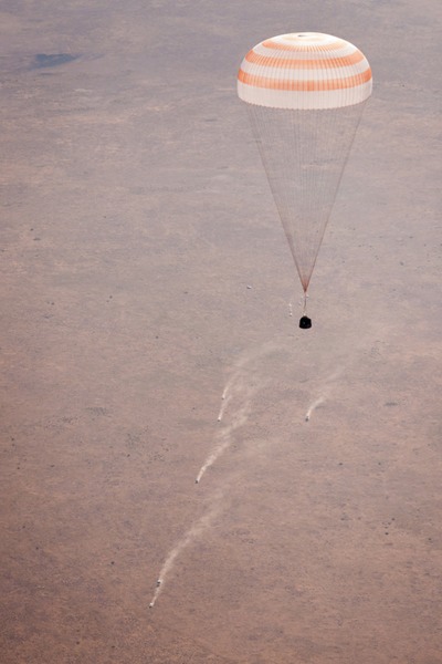 Landing Soyuz with rescue team